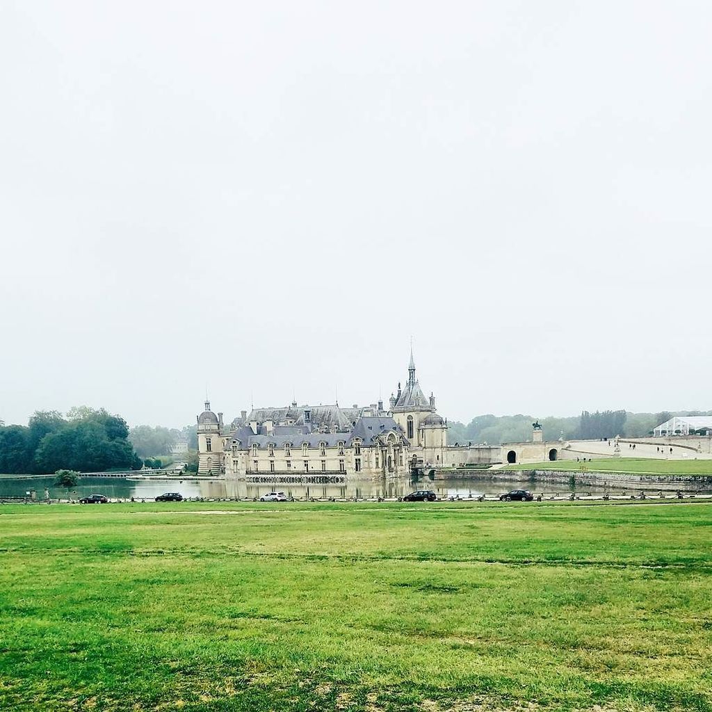 Just another French château! Taken on horseback! 😍 #NorthernParis ift.tt/1TNA6OP