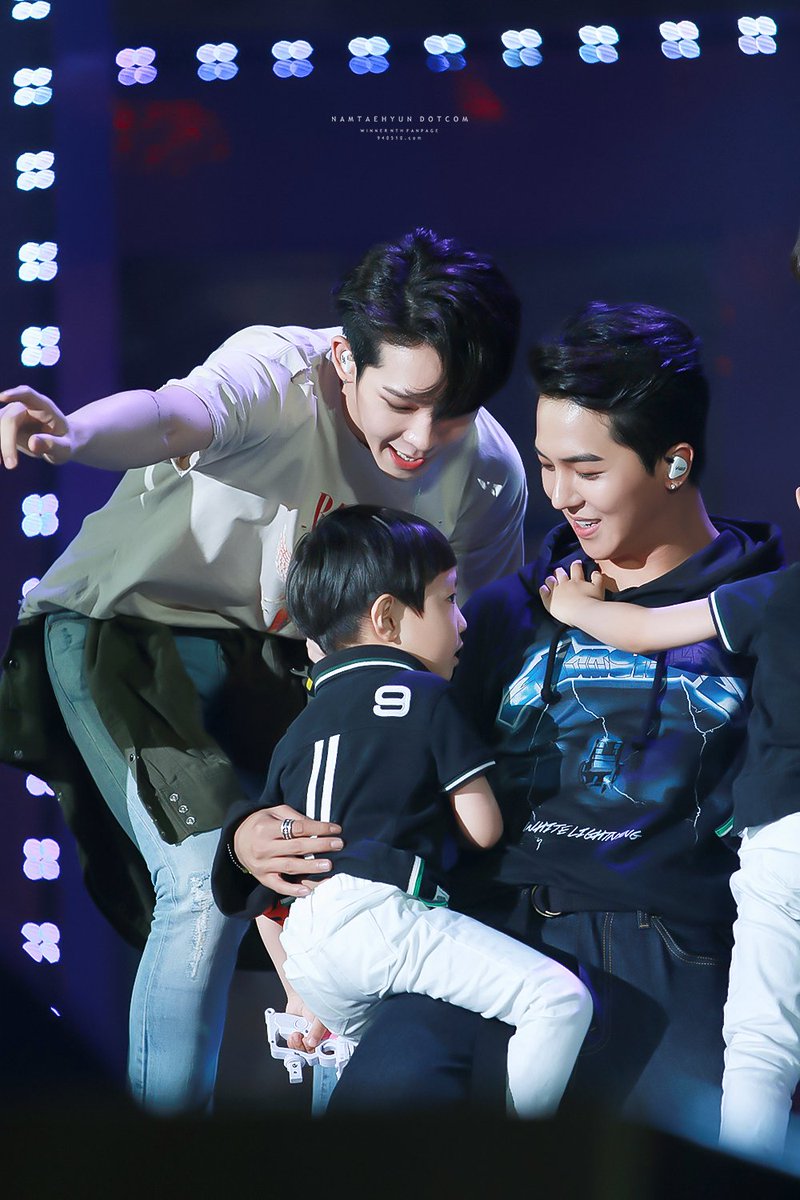 940510com's tweet image. 160528 😝