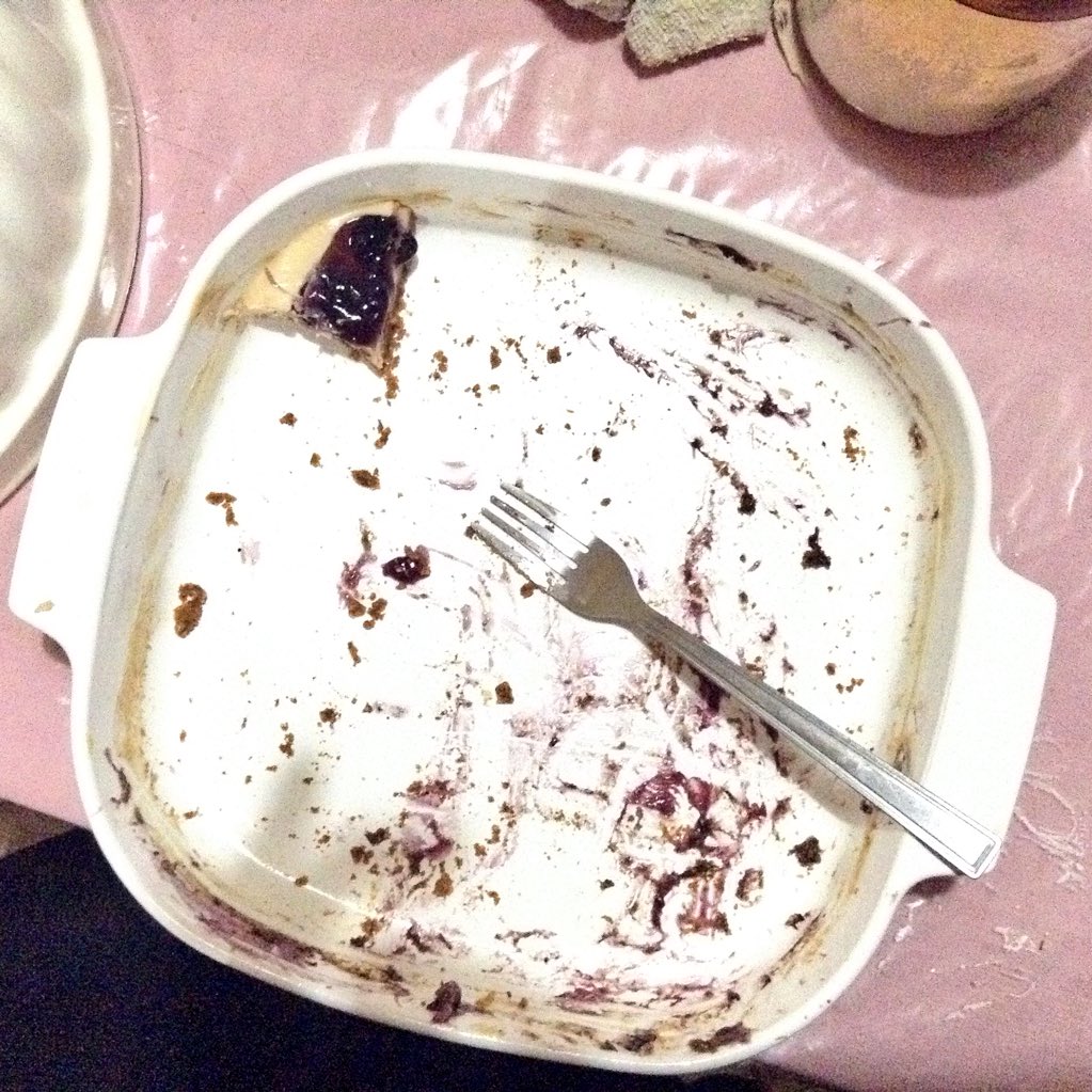 GraceBello's tweet photo. #jahepiece
Akala ko pa naman makapageenjoy din at nakatulog na ang baby.. #blueberrycheescake https://t.co/sLCMPHqvCk