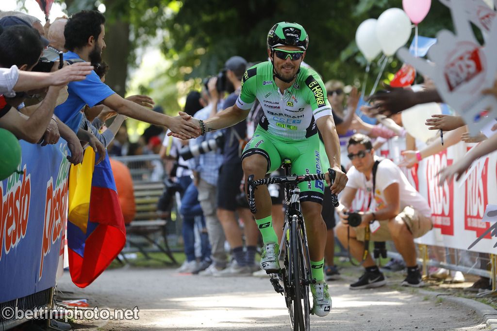 Bardiani_CSF's tweet photo. #Giro, @sonnycolbrelli:"Rammarico per occasione persa. Grande pubblico ma serve attenzione" https://t.co/mkoi0z8r0i https://t.co/PoAmtNRMva
