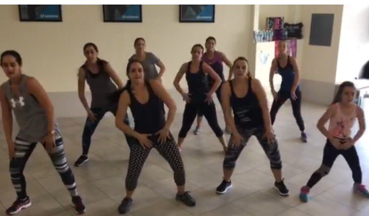 Jzz_Interlomas's tweet photo. #fitkrew #fitnessgirl #thenewjazzercise #MoveToTheGroove #jazzerciseinterlomas #dance #ejercicio #salud https://t.co/kO7HnwUz2O