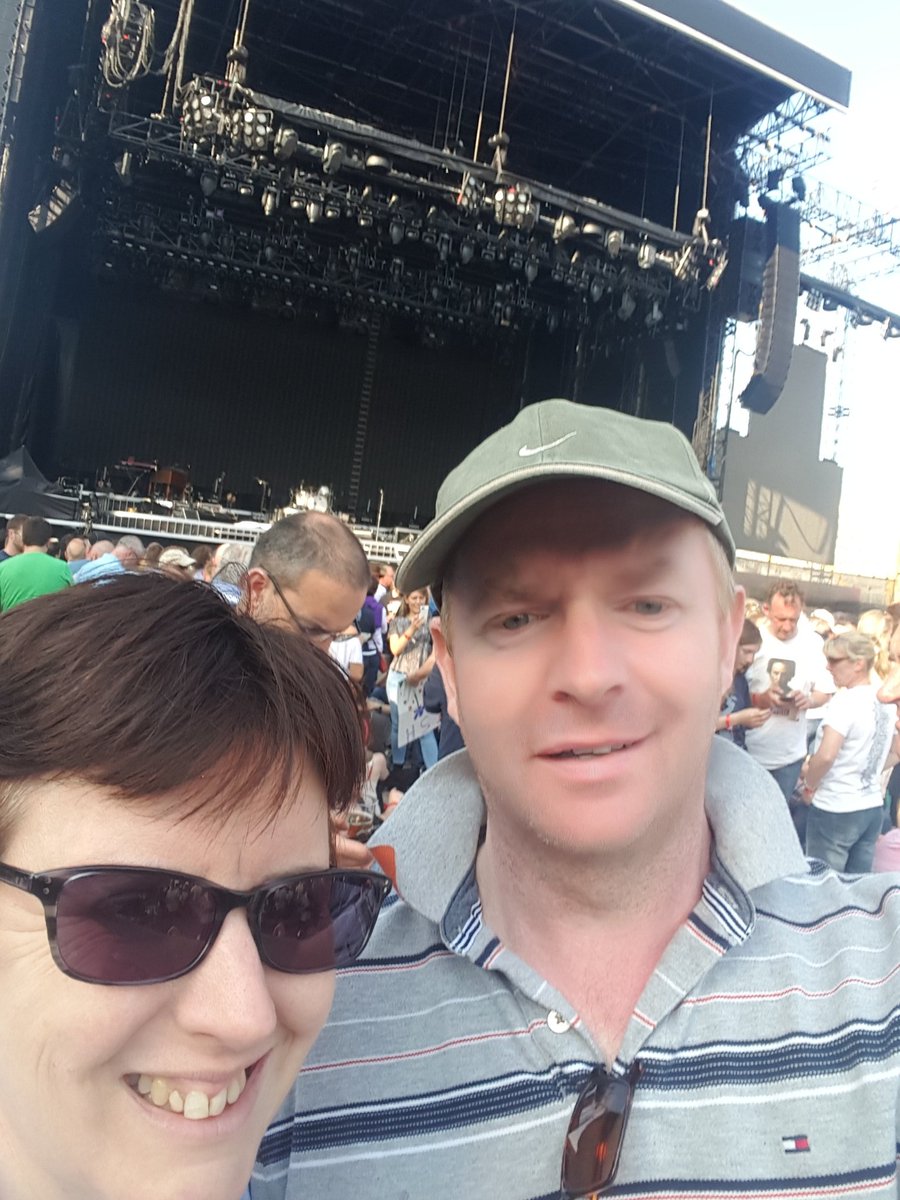 eol244's tweet photo. @MLaoire Tramps like us. #BruceSpringsteen https://t.co/Vag5wBhPWP