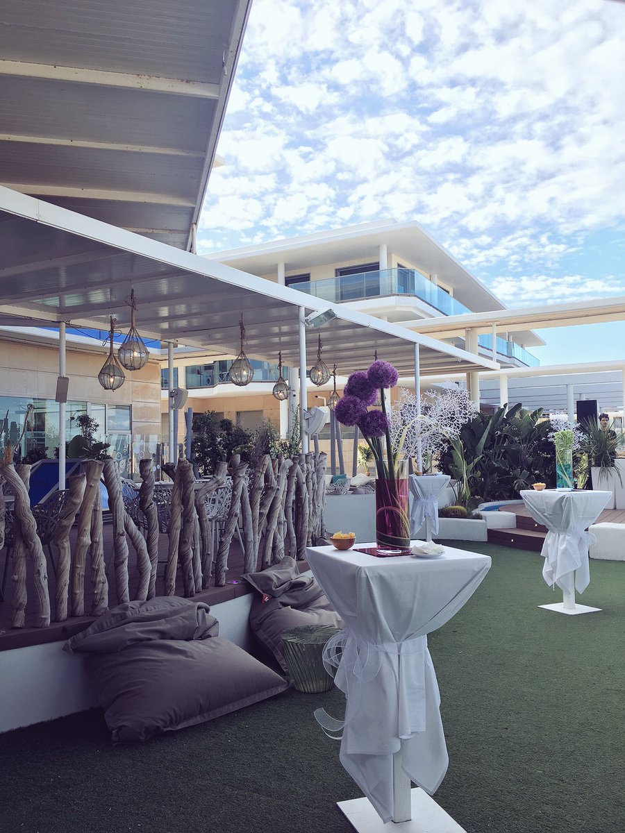 Aquí os estaremos esperando con <a href="/Heineken_ES/">Heineken España</a> y <a href="/Electrronicall/">Electrronicall</a> 📍 <a href="/BrassadeMar/">Brassa de Mar</a> 🌊 #FestivaldeLesArts <a href="/lesartsfest/">Festival De Les Arts</a>