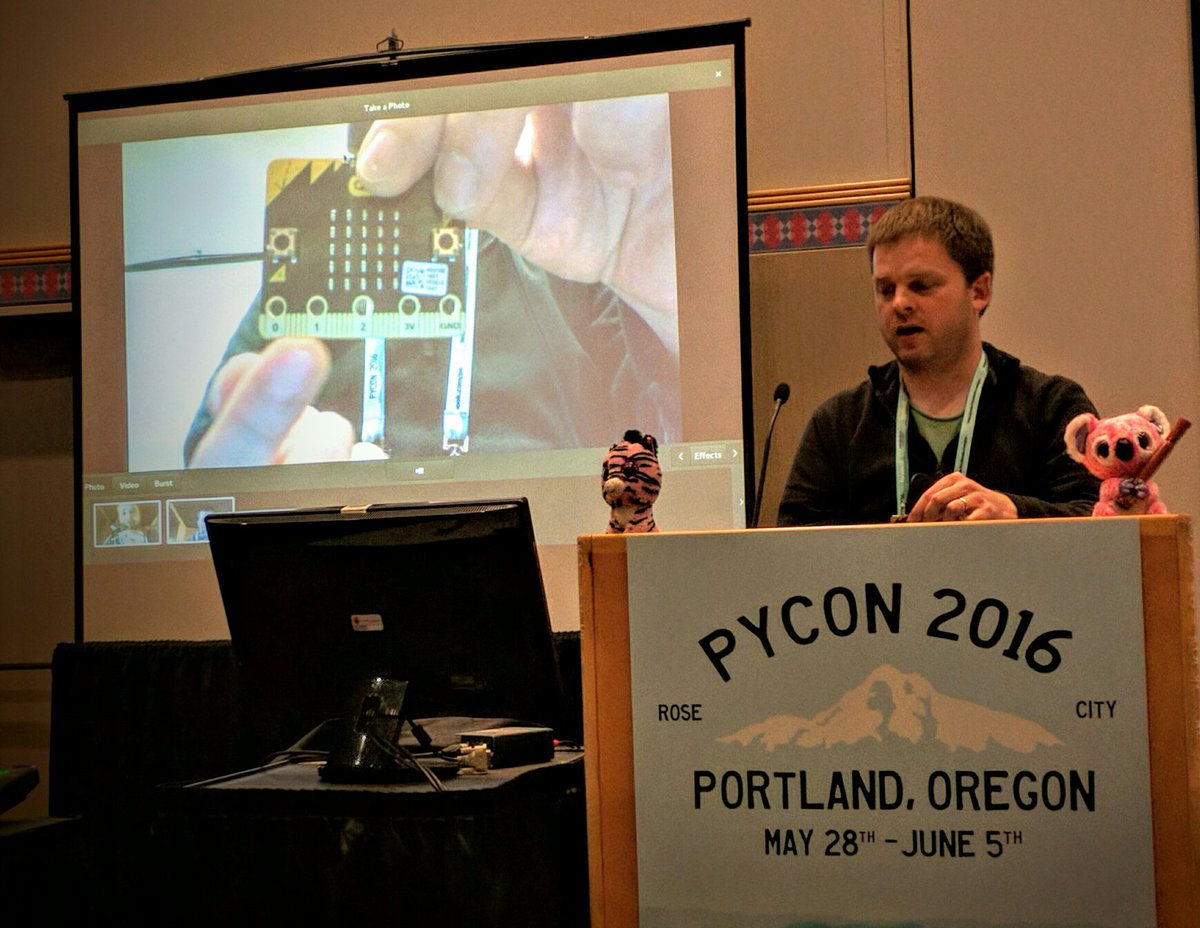 andreazonca's tweet image. .@ntoll presents @BBC&apos;s #microbit controller at #pyconedu, gave to 1M kids in the UK.