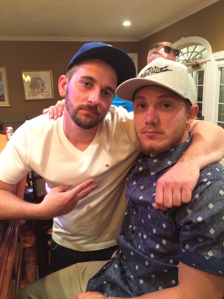 gLenJ631's tweet image. Looooozing it..my guy tho!!!!!!! @Kwade157 #niceeeeee #KWade