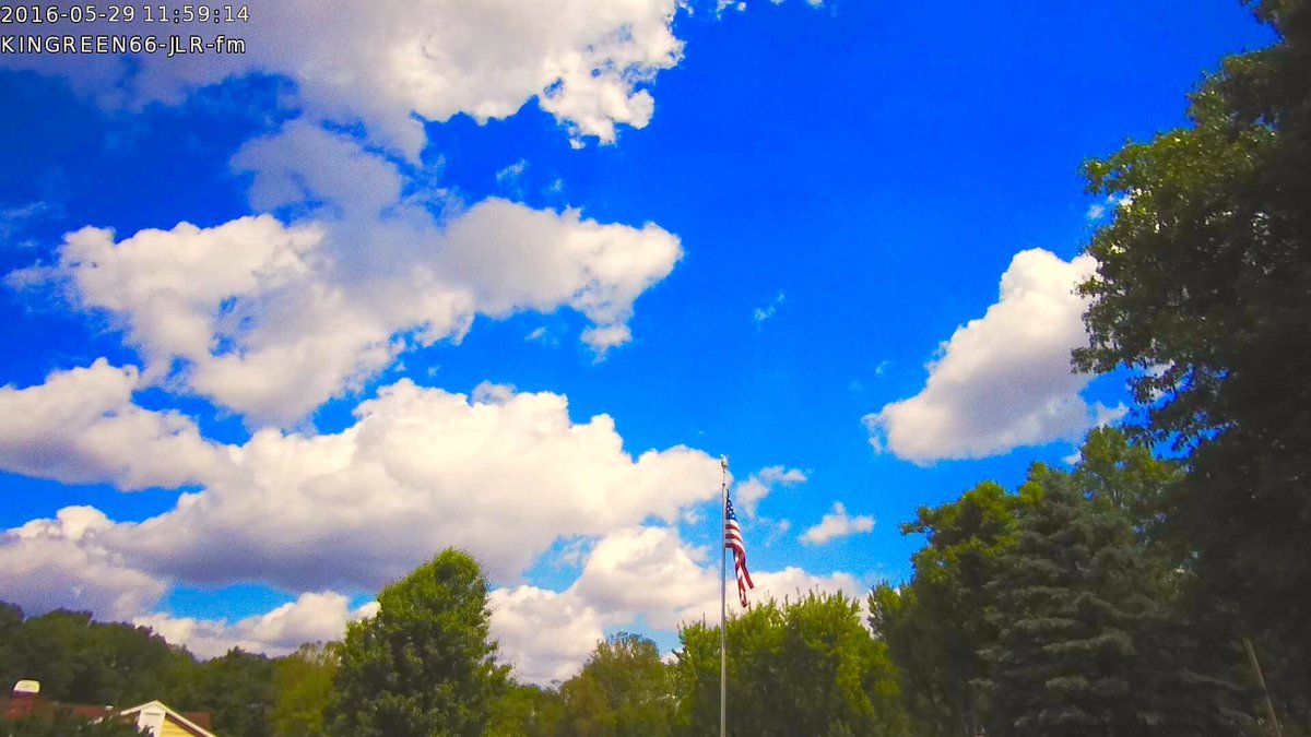 JohnLobbanRADIO's tweet photo. Temp 82°, 61% humidity, dew pt 67°. Wind WSW @ 5 mph, Barometer 30.04" &amp; rising. — Via https://t.co/esUUE3wOds #INWX https://t.co/uCNoYJ2vRg