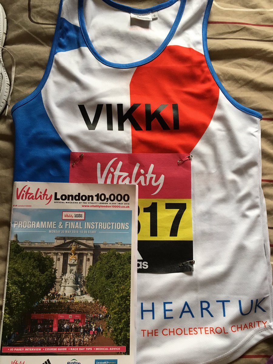vikrum2011's tweet photo. All set for tomorrow. My first 10k for @heartukcharity with @gtbaileys @London_10000 #ukrunchat #doingitfordrew https://t.co/B72yciqxiw