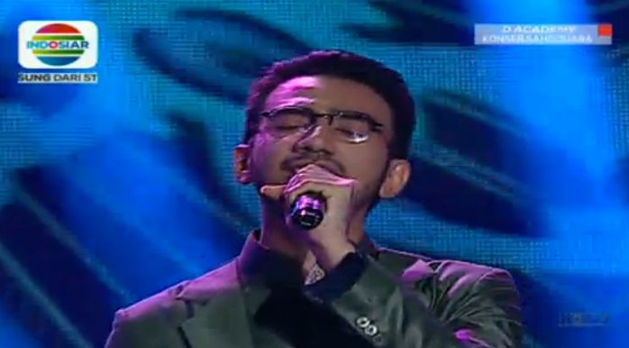 Asyik <a href="/DA2_Reza/">ReZa zAKarya DA2</a> nyanyi kun anta, spesial nih buat rezaliants #BattleDAcademy