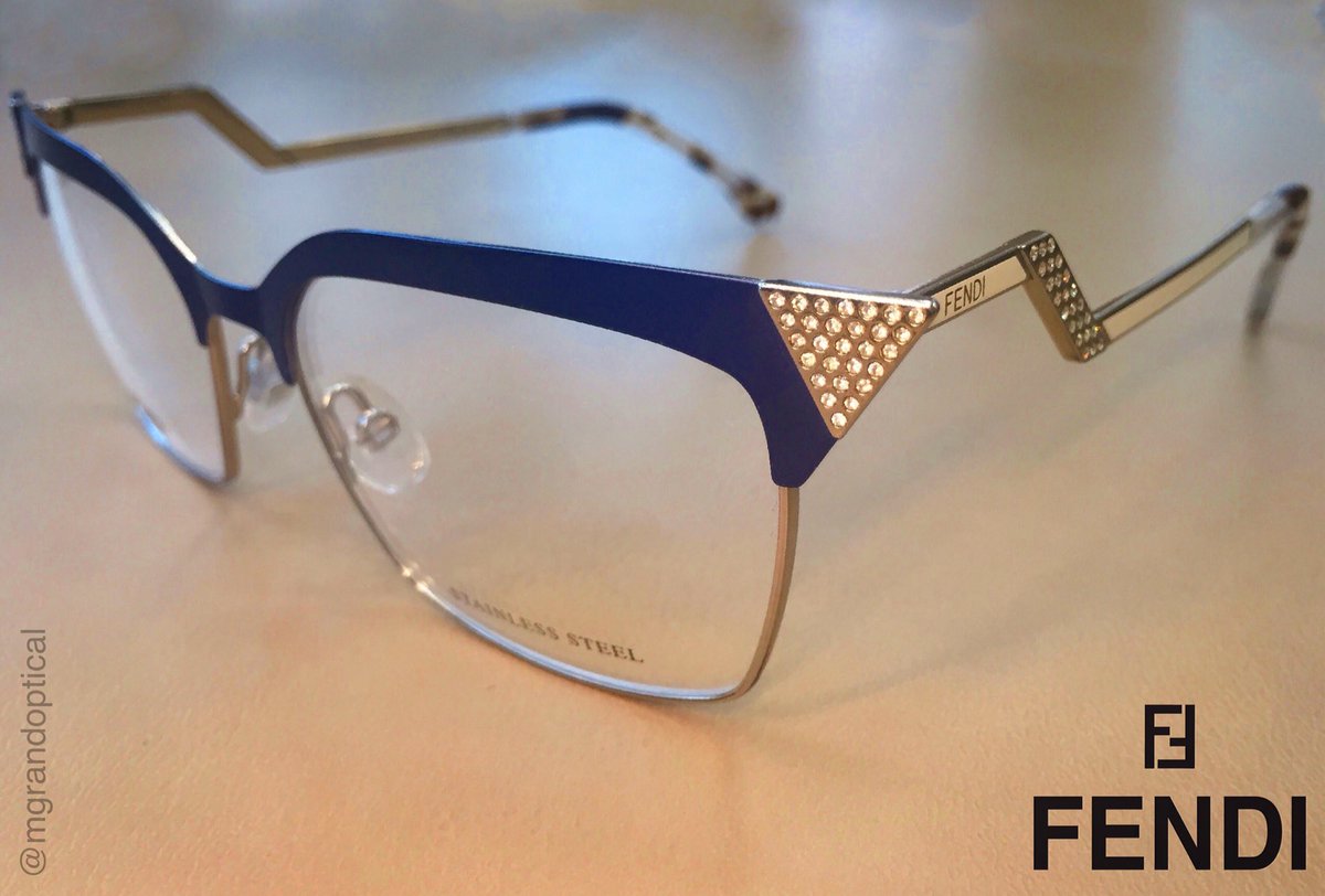 MGrandOptical's tweet photo. Get a glamorous elegant look with these cat eye style frames from @fendi

#NewYork #nyc #manhattan #optical #cateye https://t.co/zsRjazHitp