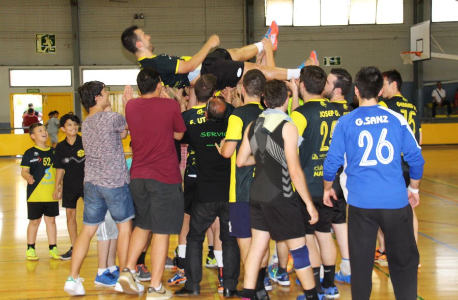 MartorellEsport's tweet photo. [LACRÒNICA] #handbol #3CATPref 'PUNT DE COMIAT'. @ch_martorell 27-27 @CJHandbolMataro https://t.co/O5ntCYjobh https://t.co/UY4OmG8CM6
