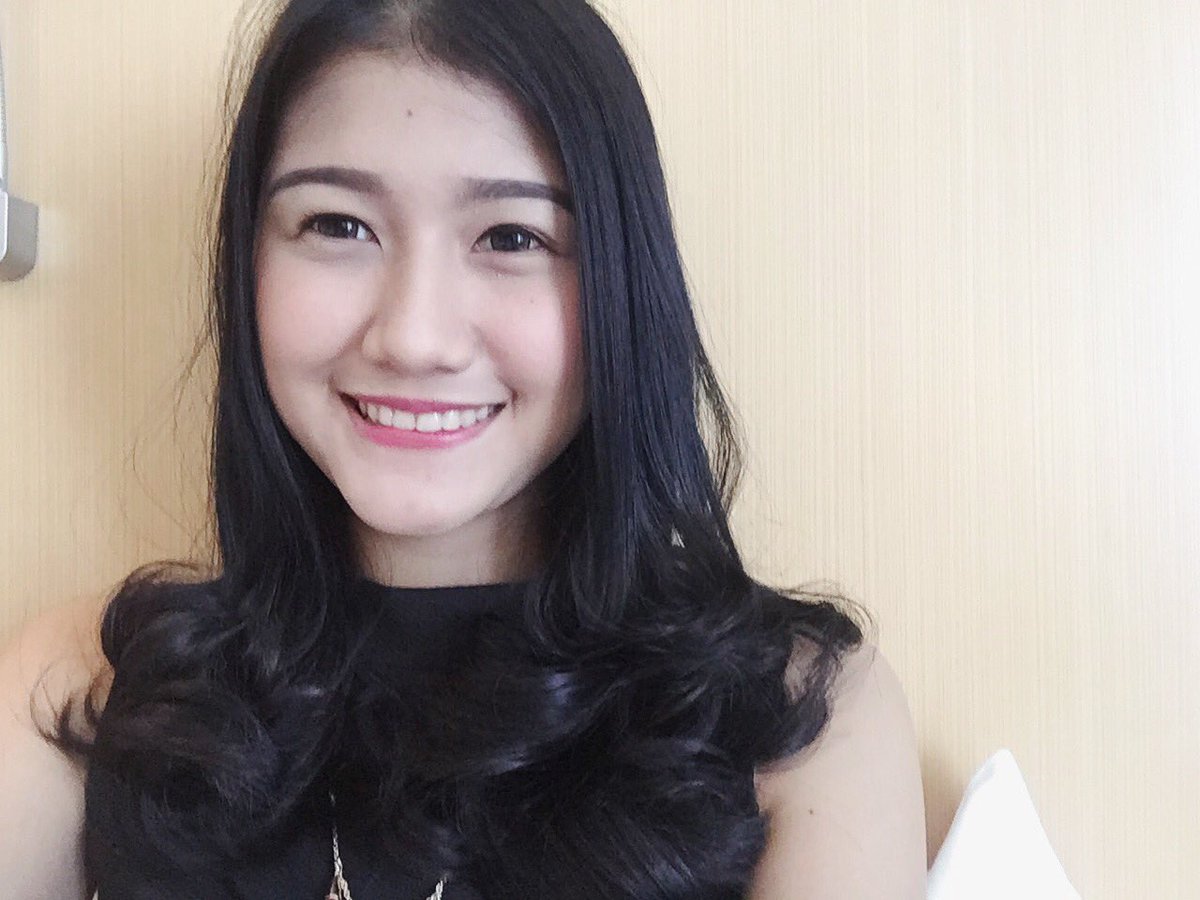 Saktiaoktavni's tweet photo. Tuh aku senyum bahagia nih dipersembahkan untuk kalian semua 😘☺️ https://t.co/JrL73YCdPm