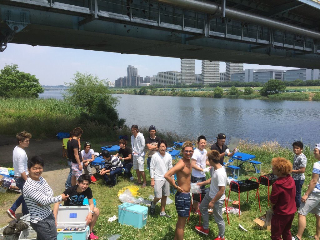 nigellemymy's tweet photo. BBQとりあえず楽しかったぜい😏

#川崎
#フルチンダイブ
#パリピポセイ怖すぎ https://t.co/ST2SrajAK9