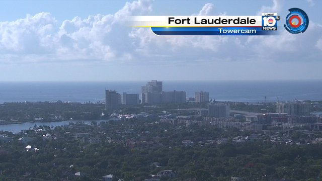 A shower can still sneak in this morning but so far so good for #SoFlo! #SundayMorning https://t.co/ySSk41T5uv