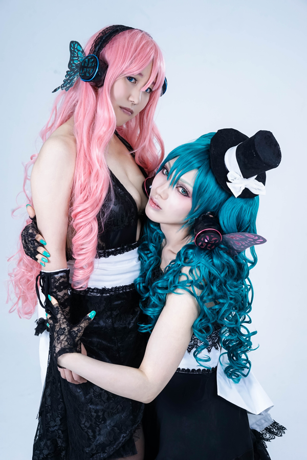 akaburn_megane's tweet photo. 【コス写真】
magnet
初音ミク / しゃこ＠アスカさん(@asuka4461 )
巡音ルカ / たこさん(@tototako )
スタジオ / alcy(@st_alcy2 ) https://t.co/r7In3Icvod