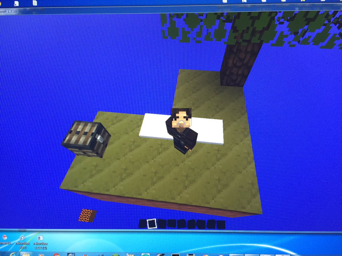 スカイブロック亜種を始めてみます
WonderfurSkyblock
リソースパック、jolicraft

シングルで街づくりの予定！