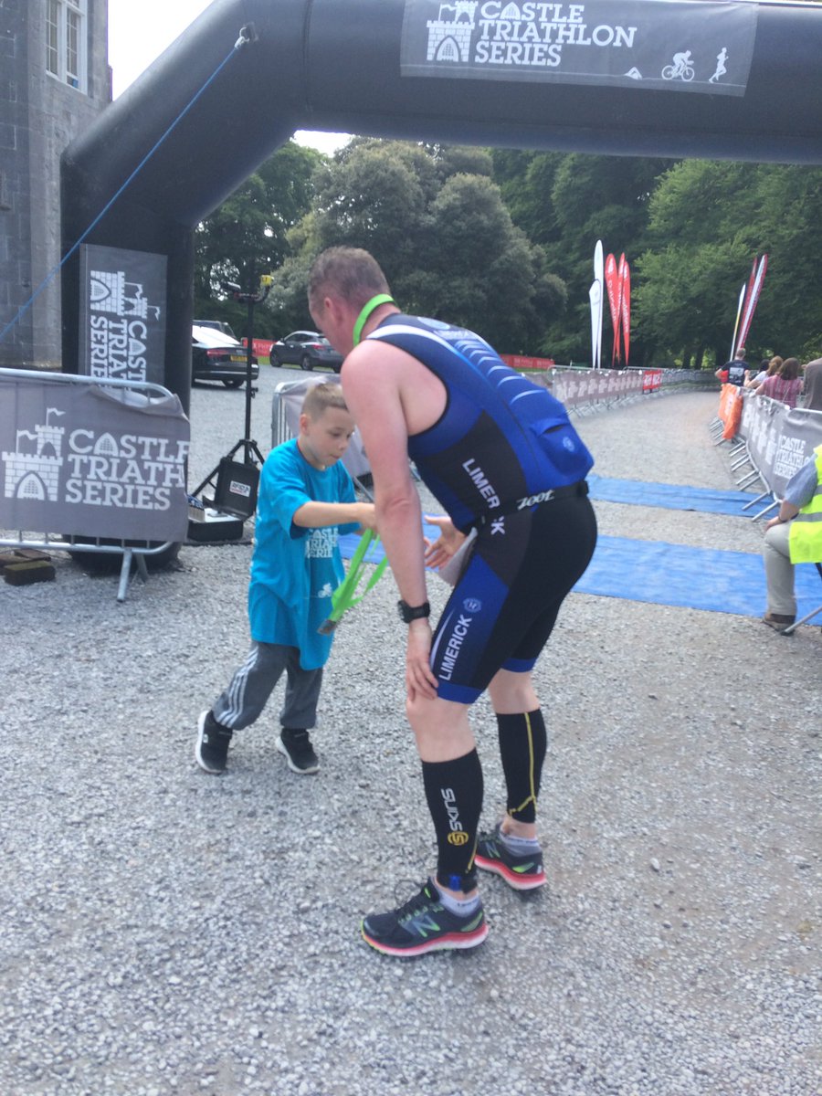 LoughCutraTri's tweet photo. Bailey Matthews presenting medals at the finish line. Go Bailey! #LCTri https://t.co/f6RjTBZ6rJ