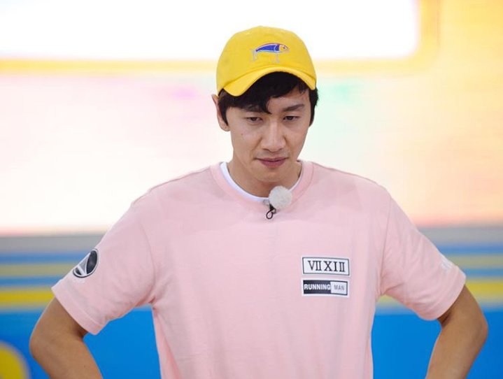 DontWalkButRunn's tweet photo. Behind the Scene Pictures of RM Episode 301 '7 vs 300 Part 2' © sbs_runningman_sbs #KwangMong #YooLee #Wangko #Girin https://t.co/sHuoaqRFiU