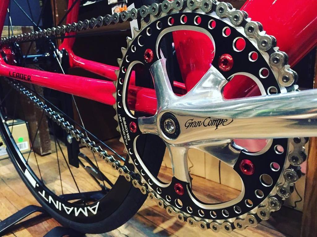 bici_triboo's tweet photo. faithgearfixie / Grancompe Chank.
#faithgear #fixedgearshop #fixedgear #fixie #單速車#競輪 #死飞#梗牙#自転車 #ピスト #サイクリング#track… https://t.co/fsQsaOw944