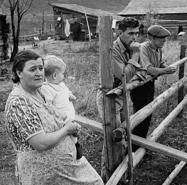 GisellemRoberts's tweet image. 50 free genealogy sites to search today. #genealogy buff.ly/20TSV0r