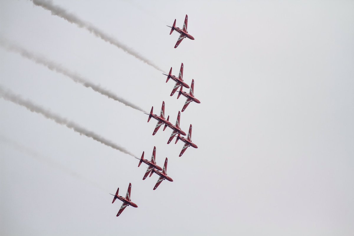 marke_douglas's tweet photo. Despite the poor cloud conditions #RedArrows looking good @SantaPodRaceway come on weather!!! @RAFRed10 @RAFSynchro1 https://t.co/GImmSlXYYn