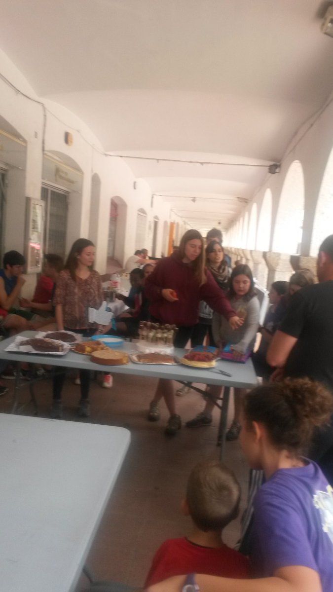 martikarreras's tweet photo. Final de curs de @EsplaiStNarcis https://t.co/fp2kd2lYJV