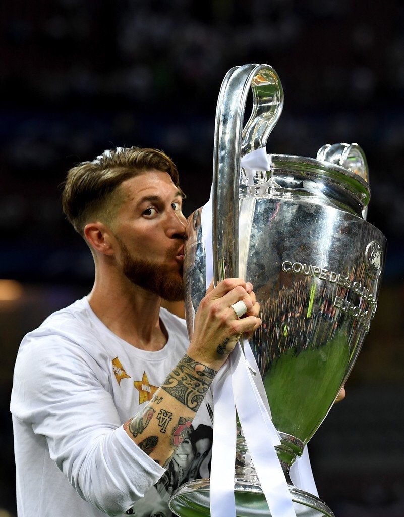 RealGomezRM's tweet photo. Ramos sabe lo que significa ser capitán del Real Madrid. Sigue haciendo historia con nosotros. https://t.co/H4f19UihVz