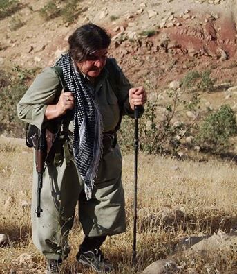 nasyonalistkurd's tweet photo. Hezar carî t*rk,er*b û faris bi qurbana te bin.

Em jî xulamê te ne!

#Kurdistan #Pêşmerge https://t.co/Aq1RFga6yT