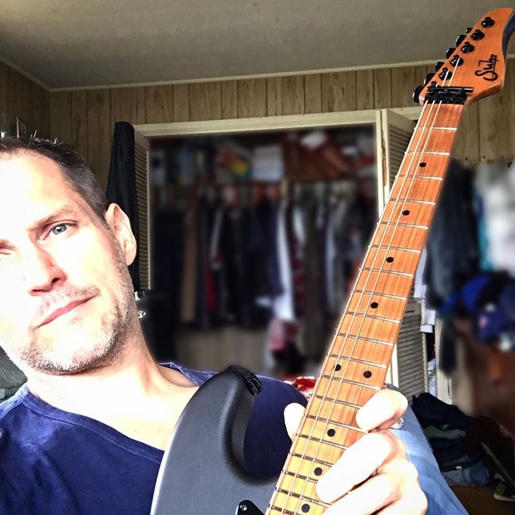 producerpassion's tweet photo. Get to play this beauty live today... #suhrcustom #suhrguitars #notafender #recording #songwriter #homestudio #ronc… https://t.co/LM4ESNpTaS