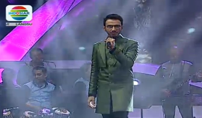 Rezaliants! <a href="/DA2_Reza/">ReZa zAKarya DA2</a> ganteng banget ya malam ini, kalau setuju RT tweet ini #BattleDAcademy