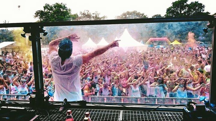 capster_dj's tweet photo. 👉👉, Frankfurt!
#capster #holigaudy #holihai https://t.co/WCiary9OvQ