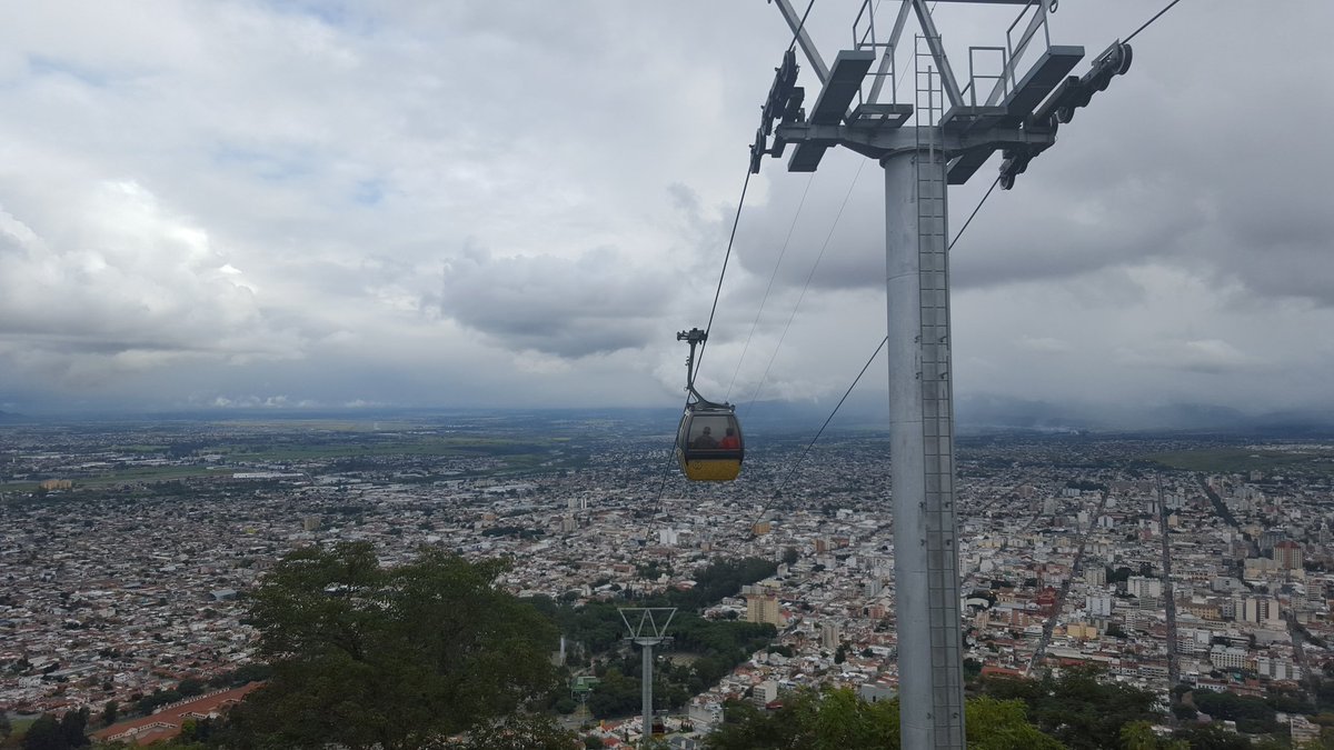 DaniMessina's tweet photo. Hoy 13.30hs por #A24 @MUNDOVISUALtv te lleva a las mejores vistas de @Salta_Turismo !! https://t.co/RHezu0KbJb