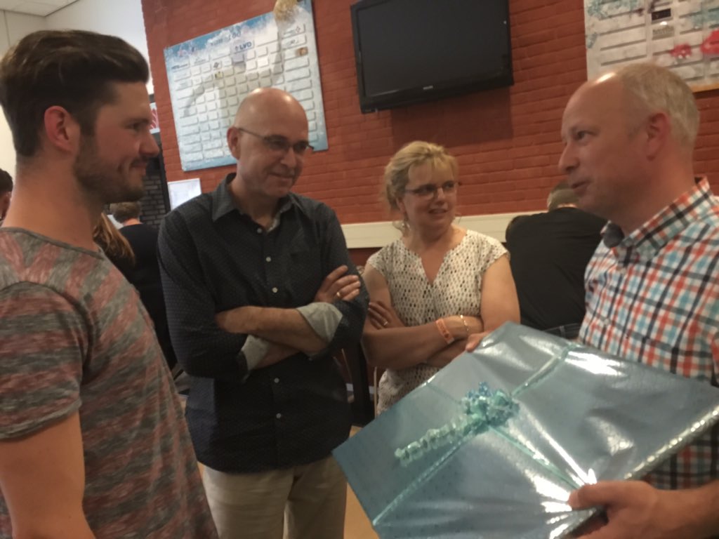 Ook sponsor <a href="/Variopool/">Variopool</a> is bij het afscheid van <a href="/YorickdeBruijn/">Yorick de Bruijn</a>. Mooie woorden van Marco Coesel. Bedankt!