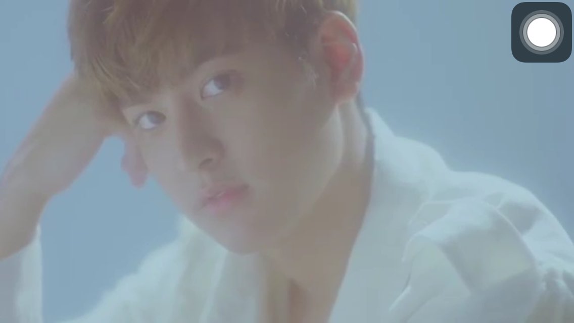 SavitriStyles's tweet photo. #iKONWYD https://t.co/fmgkxAr84t