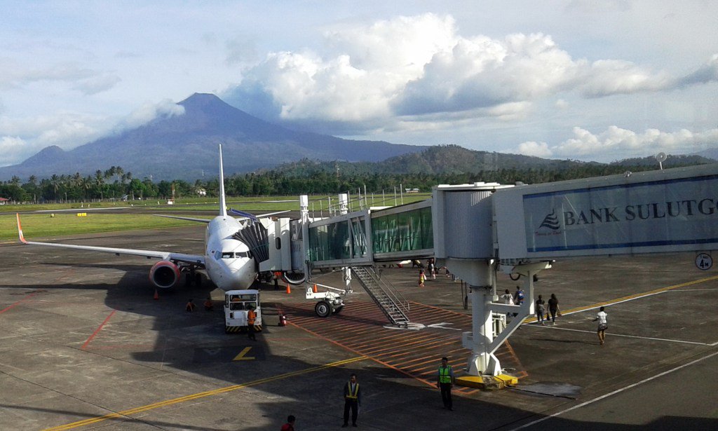 Keliling Manado dan Tomohon bayudeje.wordpress.com/2016/05/29/kel…