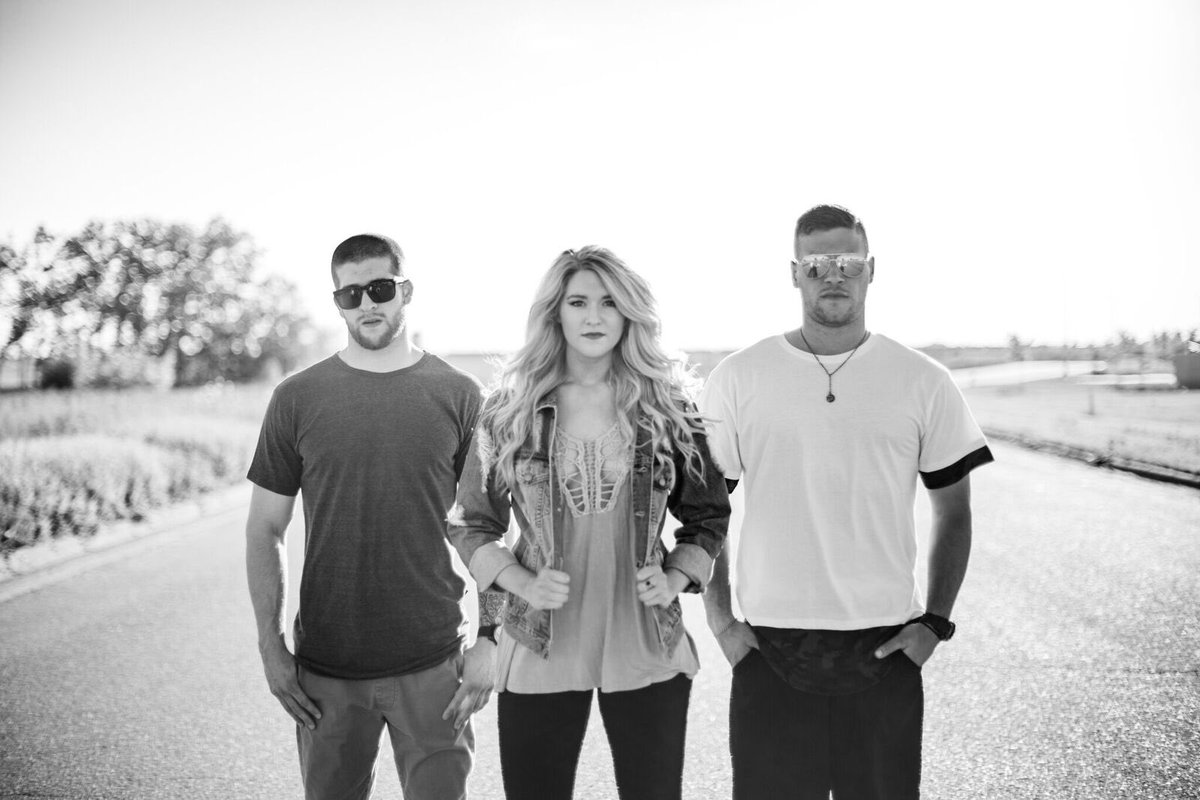 elysianoutfits's tweet photo. We are officially OPEN! We are an online men and women's clothing store with styles for everyone! #elysianoutfitters https://t.co/XG7JBQjRob