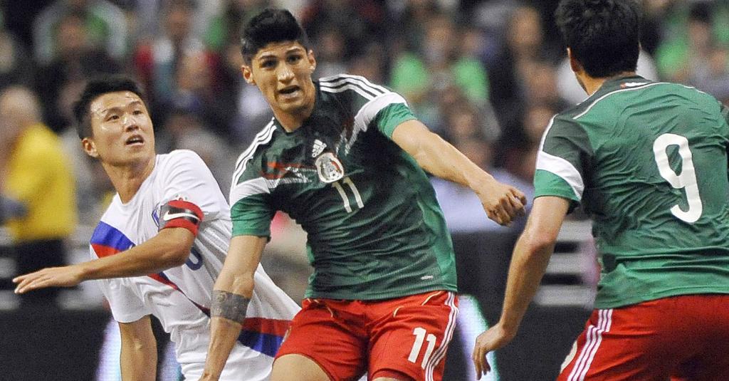 Mexico star kidnapped: Striker missing since Saturday night confirms brother
thesun.uk/6012BqINI