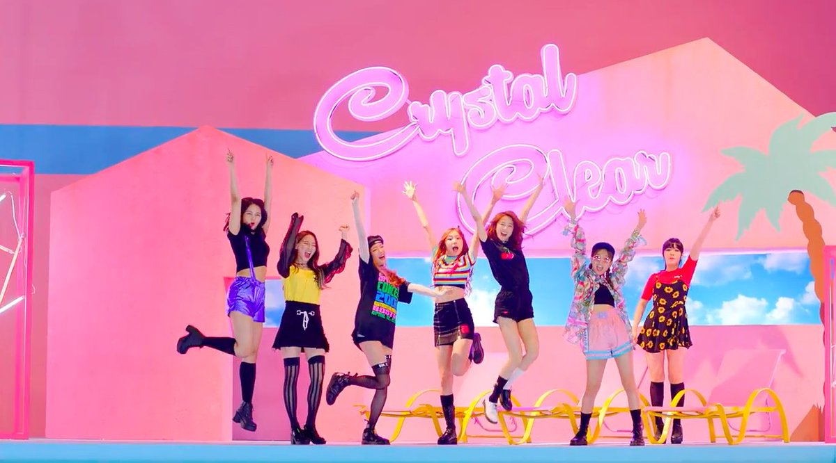 soompi's tweet photo. WATCH: #CLC Returns With "No Oh Oh" MV
https://t.co/YlZzIp9MqL https://t.co/2e9ALva82z