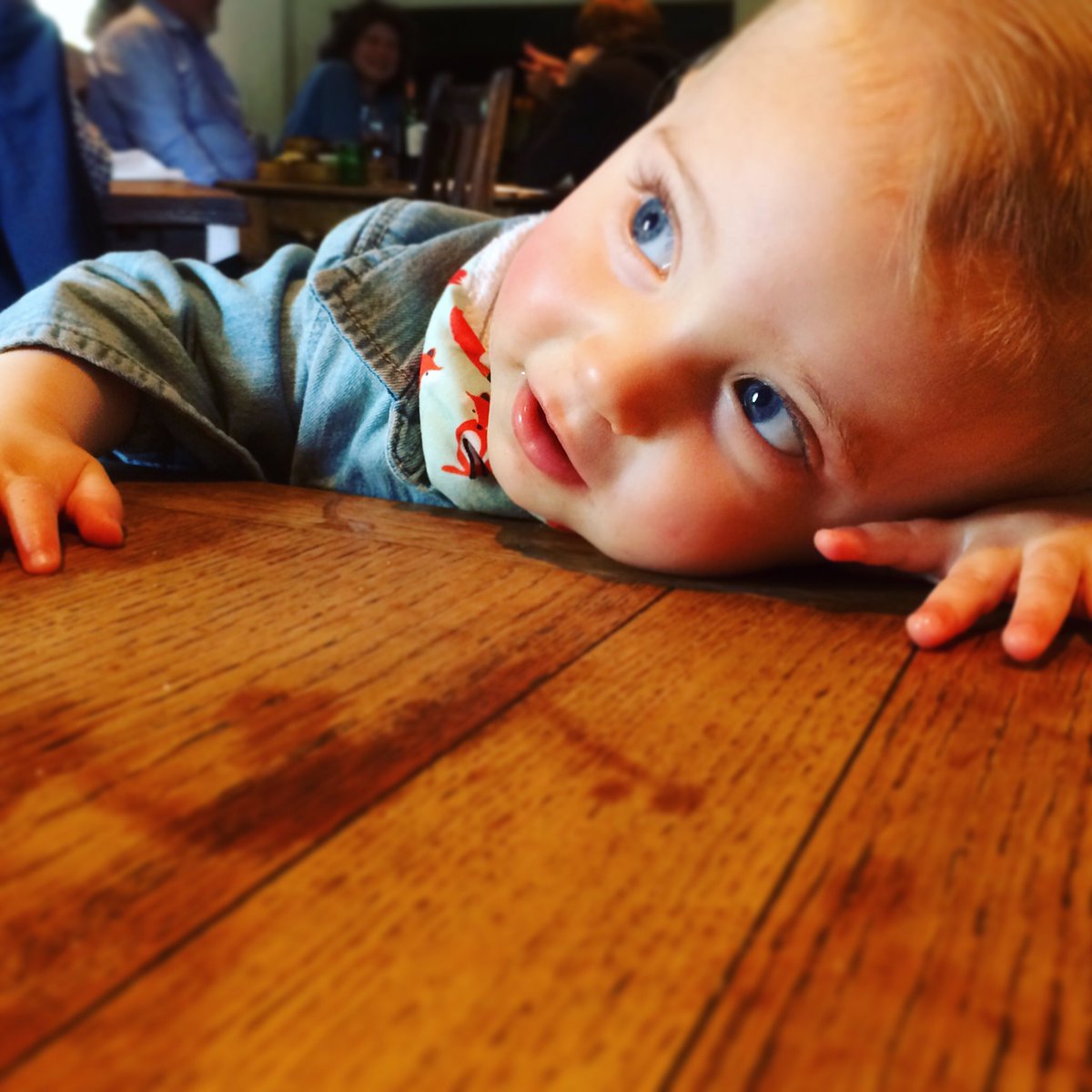 Mumroll's tweet photo. First family car = weekend trips to country pubs. First stop: the splendid @GeorgeChipstead https://t.co/P9qk9qE5VI