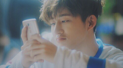 Diahdolah's tweet photo. "ไม่รับสายจุนฮเวหรอก" 
#junbin https://t.co/iZtYUNgTfn