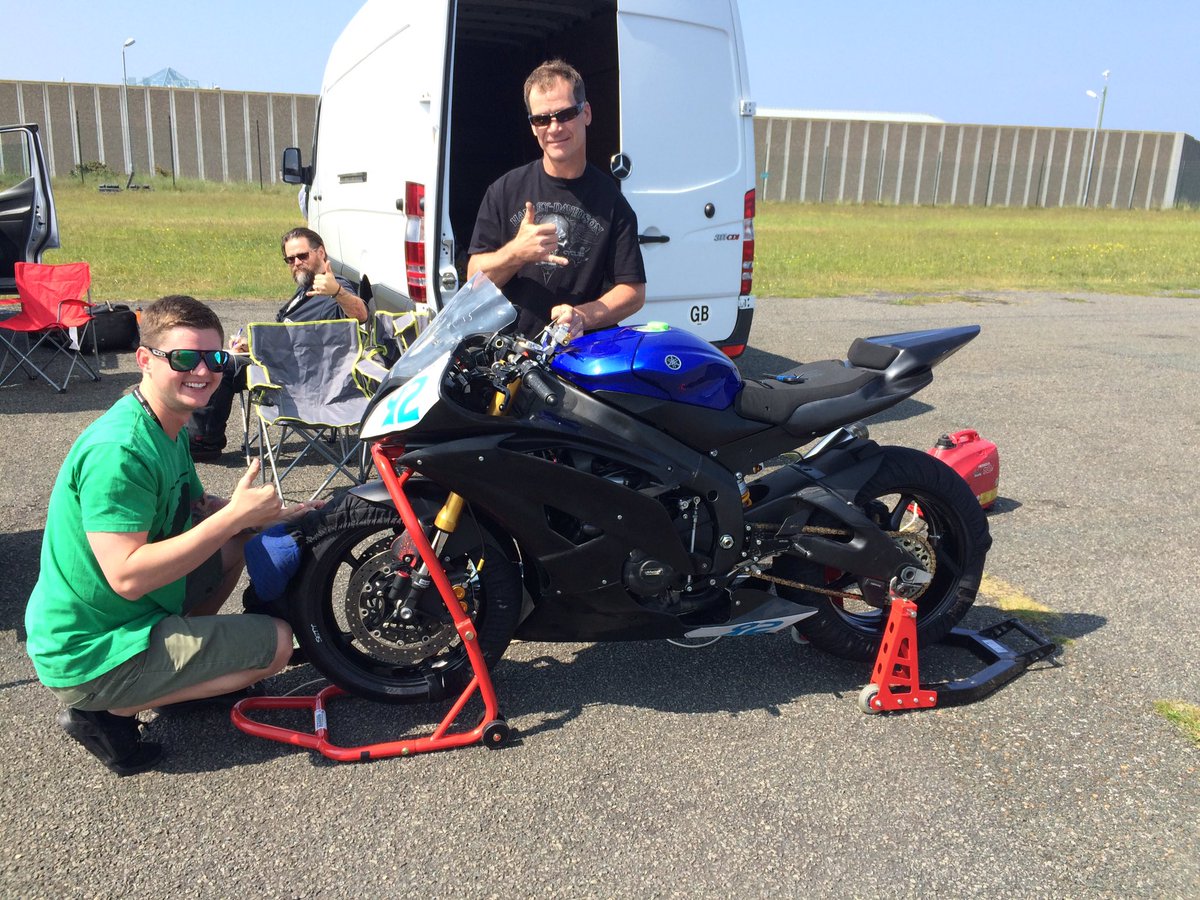 RuthlessBC's tweet photo. No @iom_tt on track action today so we loaded the R6 to do a shakedown #JurbyCircuit Hope our graphics show up! ✊🏻🇨🇦 https://t.co/gNrIjLydOW