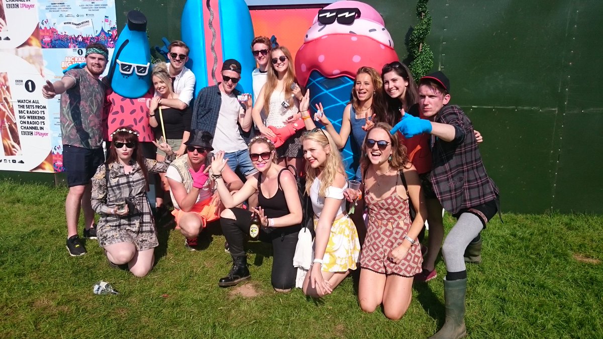 LauraENuttall's tweet photo. #R1VIP https://t.co/4JA1HwdVee