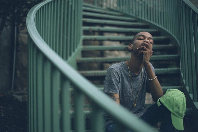 Watch D's leaked NSFW photo on TwXstars