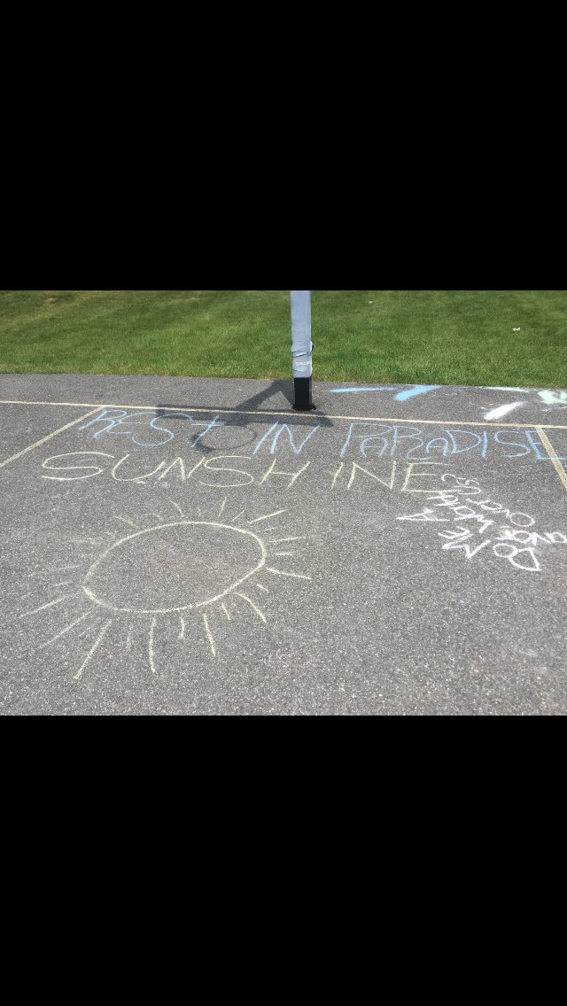 bears_brewster's tweet photo. Thank you to who ever did this at the field stone basketball court! This is the most amazing thing ever #bhsstrong https://t.co/p3zJEJ9qce