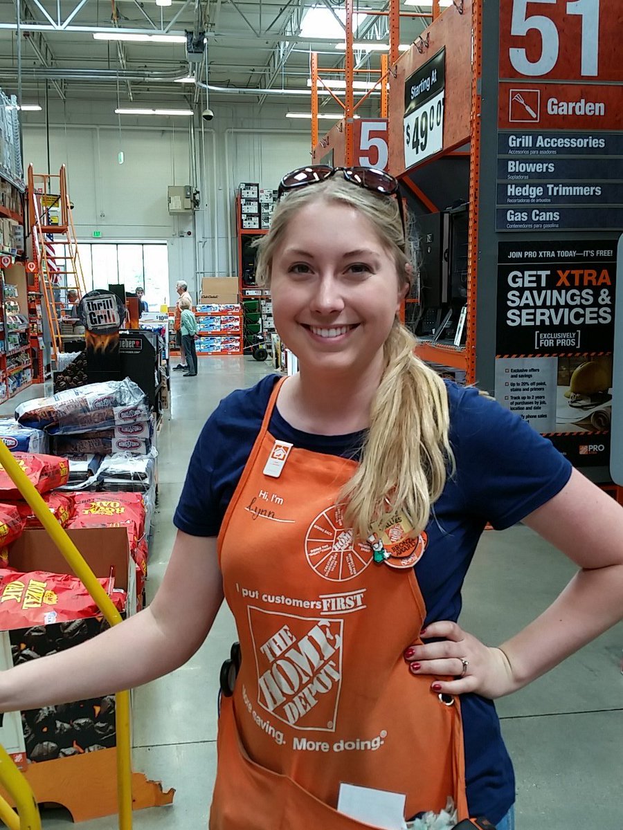 Lynn's last day at 2715. Look for her work redesigning package and displays for one of our vendors!