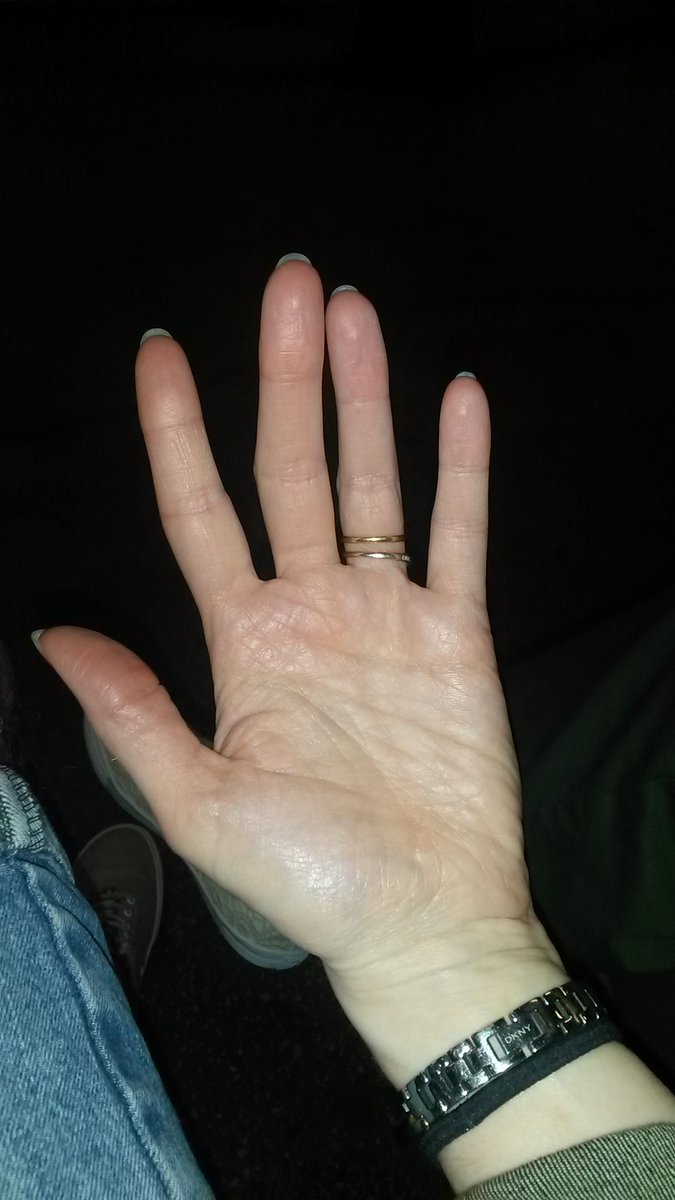 SoozeeCee's tweet photo. @Reverend_Makers you said "show us your palms"...I know you saw my palm!...right??!! #stylerocks https://t.co/IMvE8TzjRB