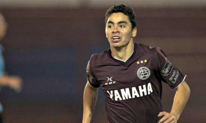 VSportsTM's tweet photo. MVP de la final. Y avisó temprano en el partido. Es de esos volantes internos que no abundan. Es Miguel Almirón https://t.co/qJI2uC67o2