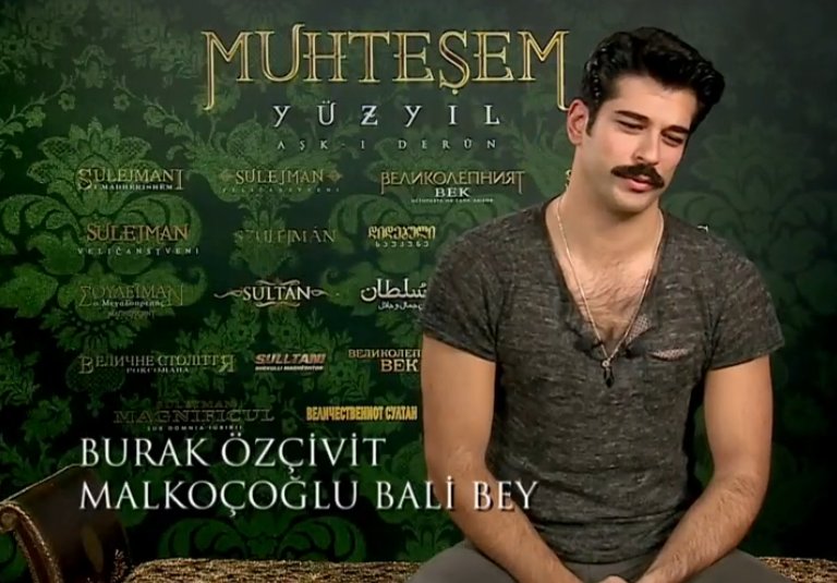 #ElMundoSecreto Al principío estuve un poco ansioso, Malkoçoğlu es muy popular. #ElSultan