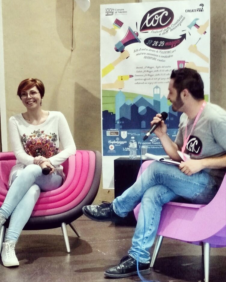 GiuliaCiarapix's tweet photo. Oggi al #TOCf16 ho parlato di #libri #blogger e #socialmedia
Un'esperienza meravigliosa! #bookbloggers #books https://t.co/6dfHe2iLSq