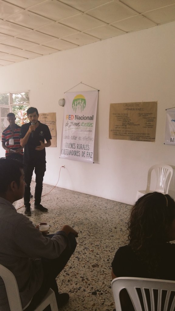 confacaldas's tweet photo. Tercer día del Encuentro #redjovenesrurales. Presentación del plan de trabajo de la Red. #MujerConfa #ruralsoy https://t.co/SCcngpBKQW