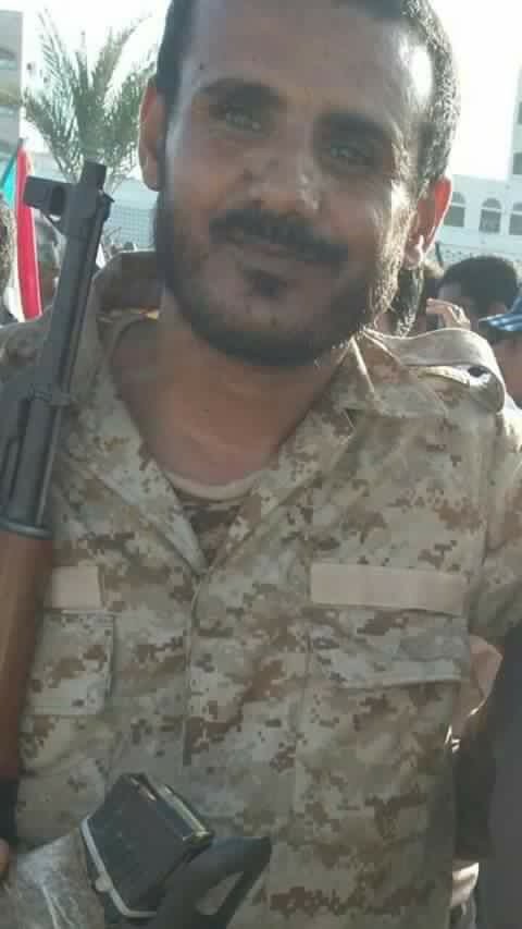 الشهيد:
عبدالخالق صالح علي المشألي اليافعي من ابطال المقاومه الجنوبيه استشهد غدرا برصاص خلايا الاجرام في محافظة #لحج